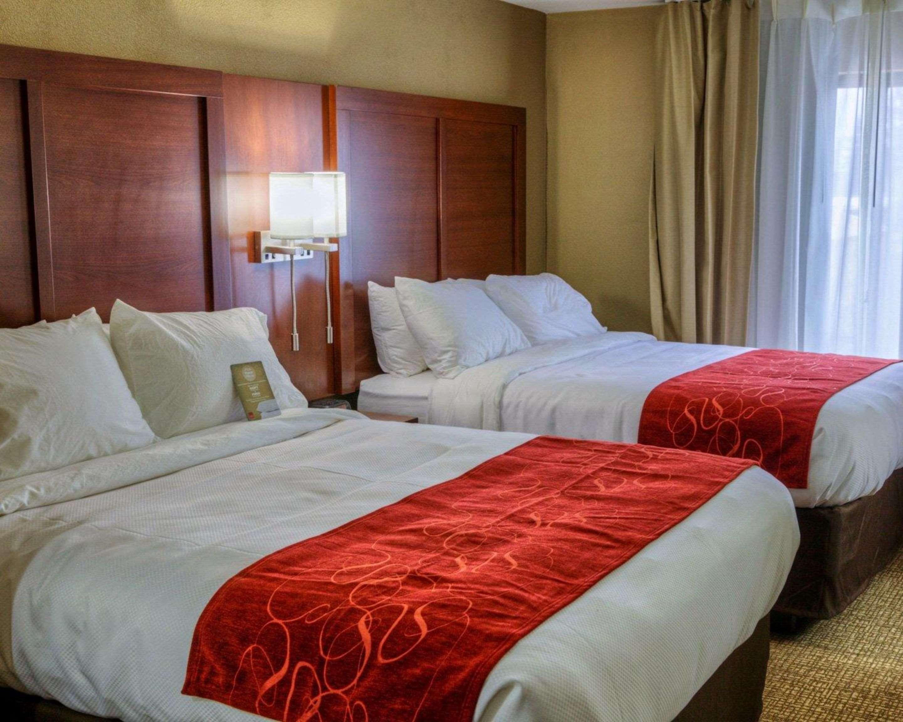 Comfort Suites Plymouth Near Us-30 Extérieur photo