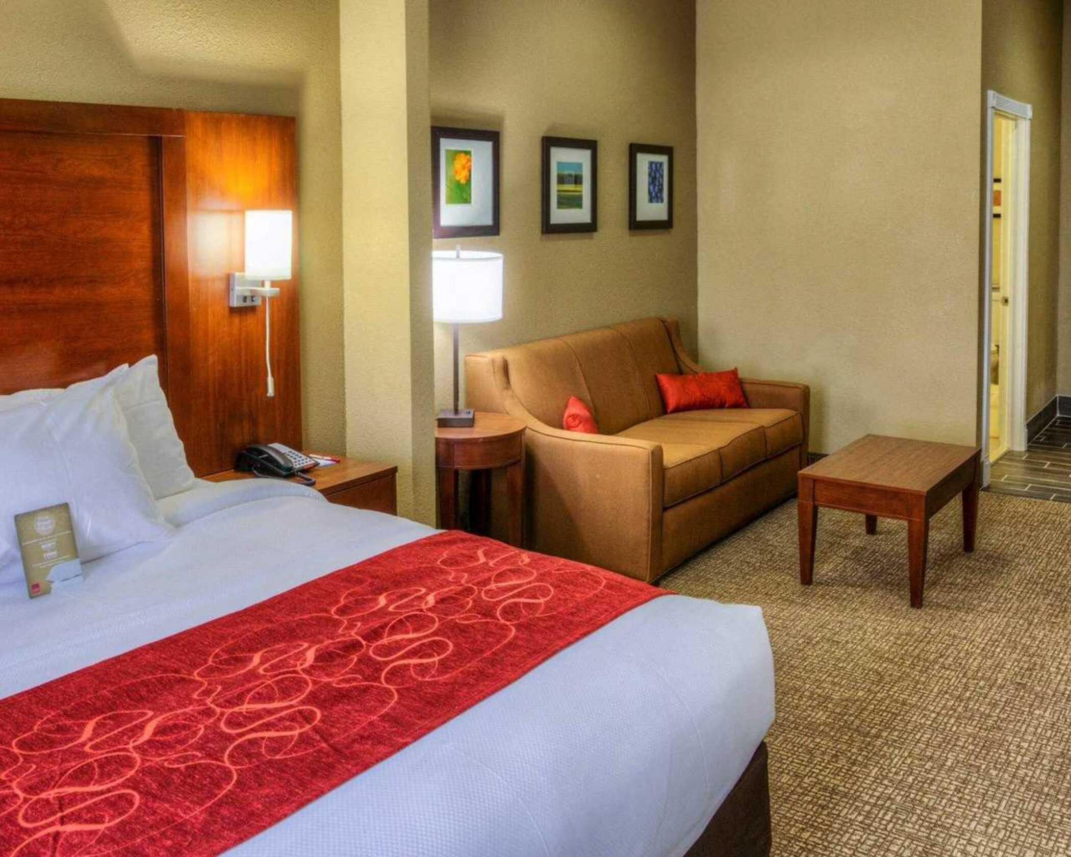 Comfort Suites Plymouth Near Us-30 Extérieur photo