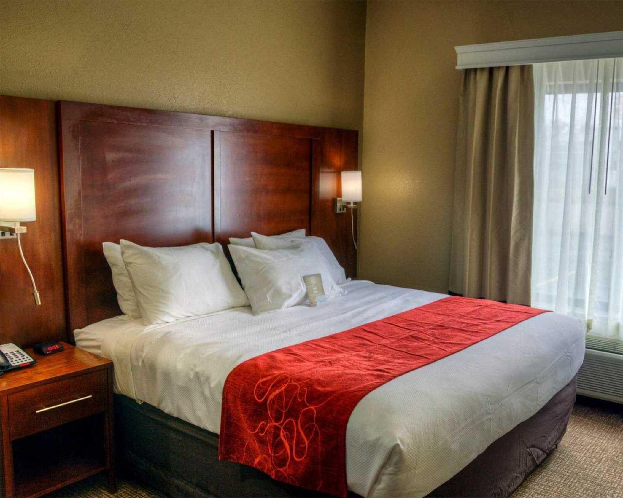 Comfort Suites Plymouth Near Us-30 Extérieur photo