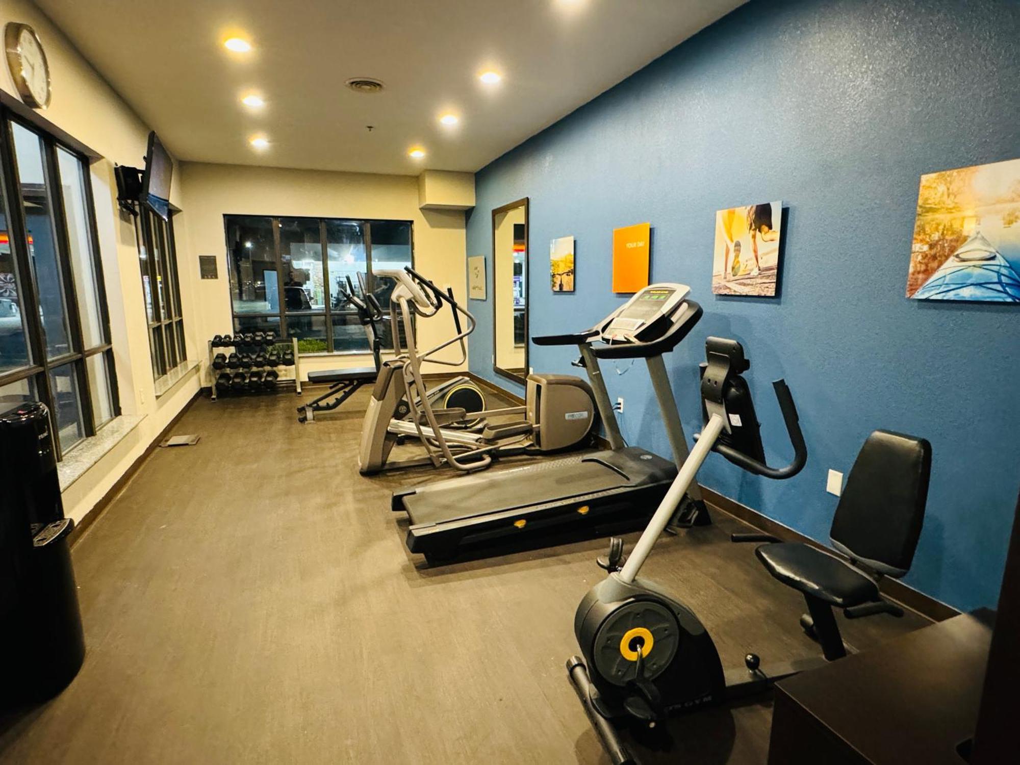 Comfort Suites Plymouth Near Us-30 Extérieur photo