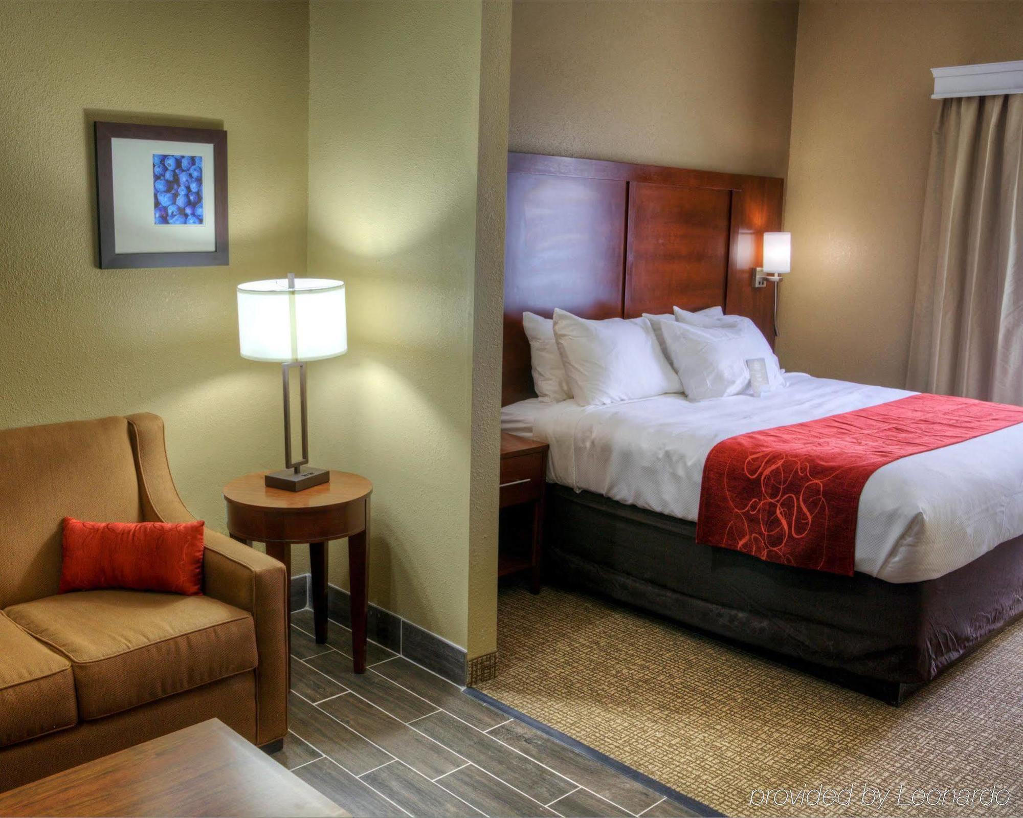 Comfort Suites Plymouth Near Us-30 Extérieur photo